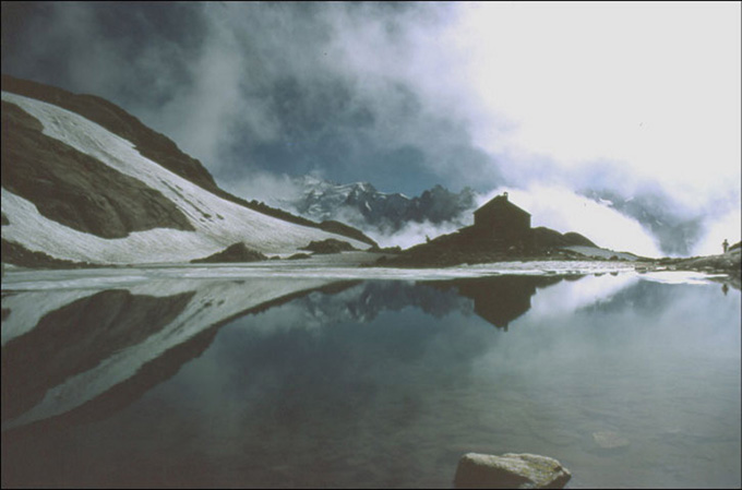 Photo : lac Blanc (Chamonix) ; l'eau sous ses trois états